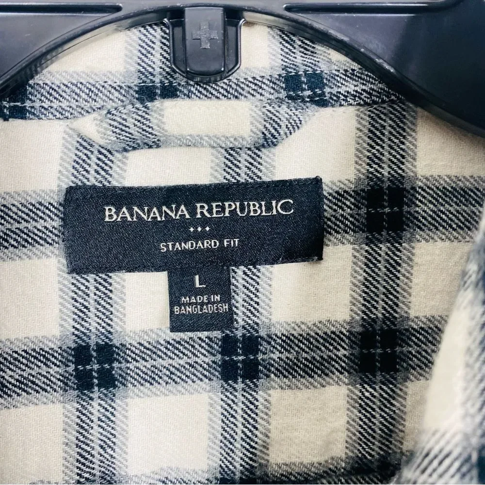 Banana republic Men's Black and White Plaid Long Sleeve Shirt Size L